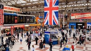 A Walk Through The London Victoria Station London England [upl. by Coh]